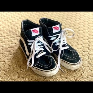 Vans Classic High Top Sk8-Hi Shoes